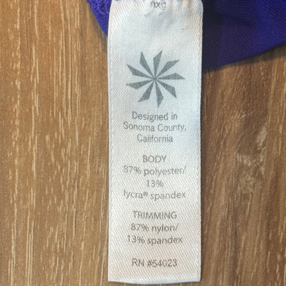 Athleta Mesh Sonar Capri, Purple SIZE M - Picture 5 of 6